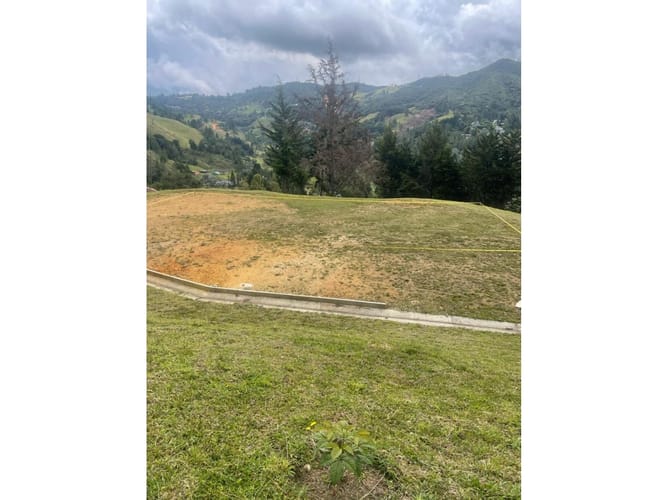 Lote en venta en Pantanillo, El Retiro, 10 m² · foto 3 de 4