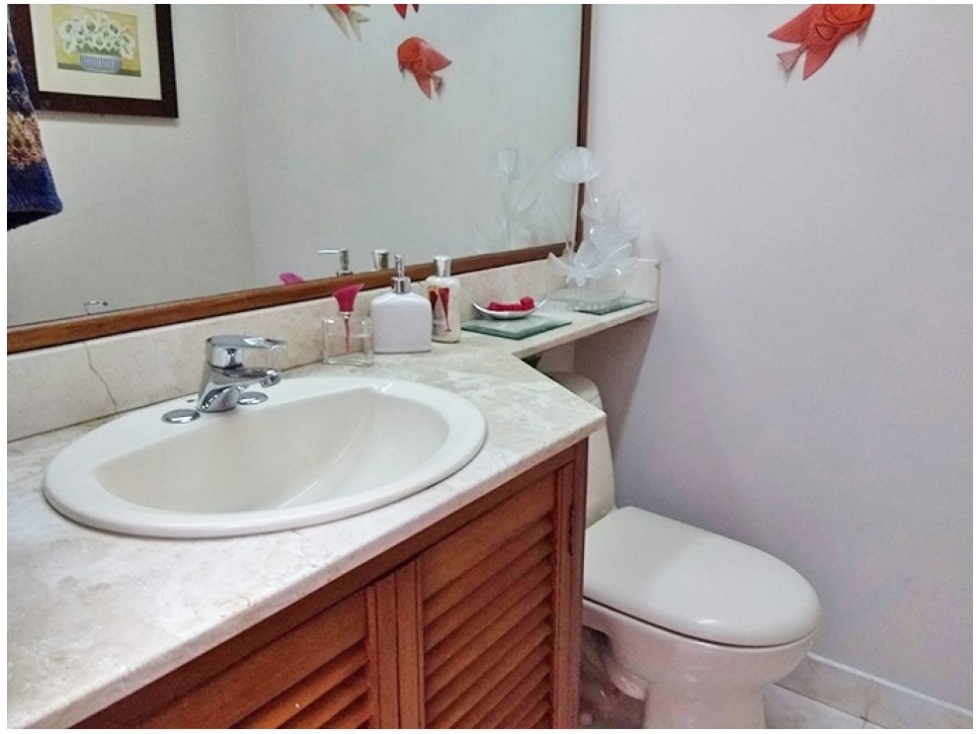 Casa de 4 alcobas en venta en Los Naranjos, Medellín, 302 m² · foto 12 de 24