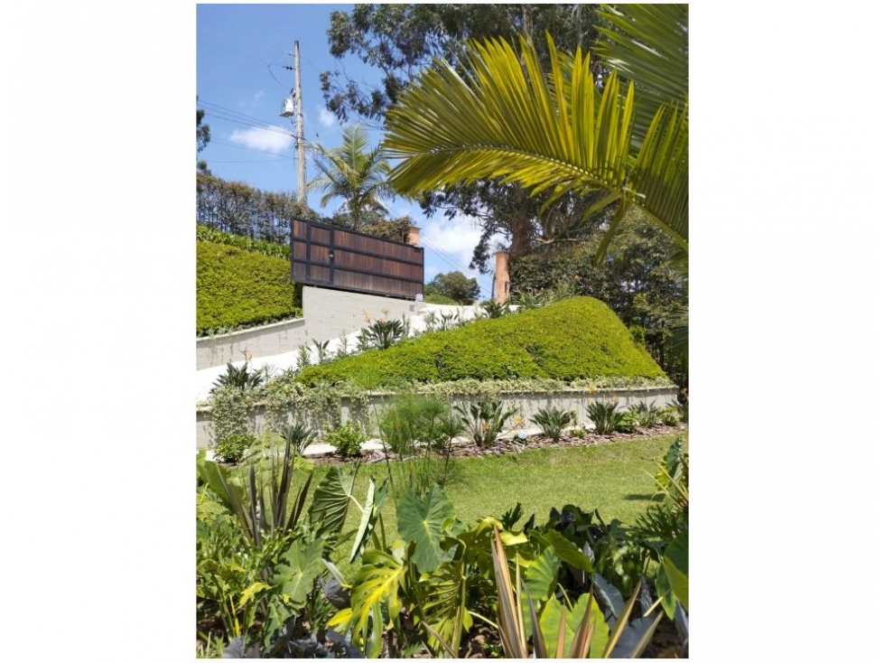 Casa de 6 alcobas en venta en El Tablazo, Rionegro, 400 m² · foto 2 de 24