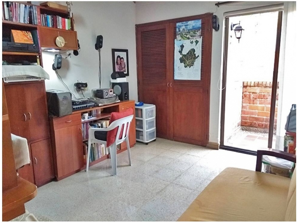 Casa de 4 alcobas en venta en Los Naranjos, Medellín, 302 m² · foto 22 de 24