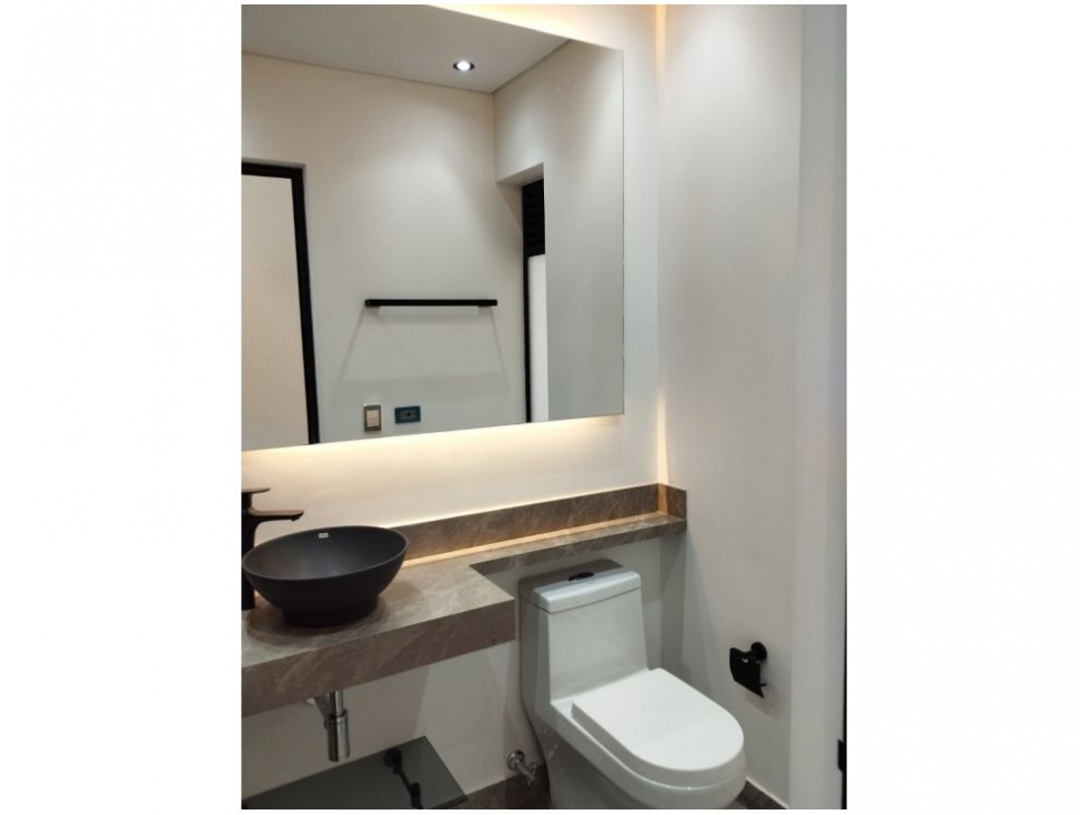 Casa de 6 alcobas en venta en El Tablazo, Rionegro, 400 m² · foto 8 de 24