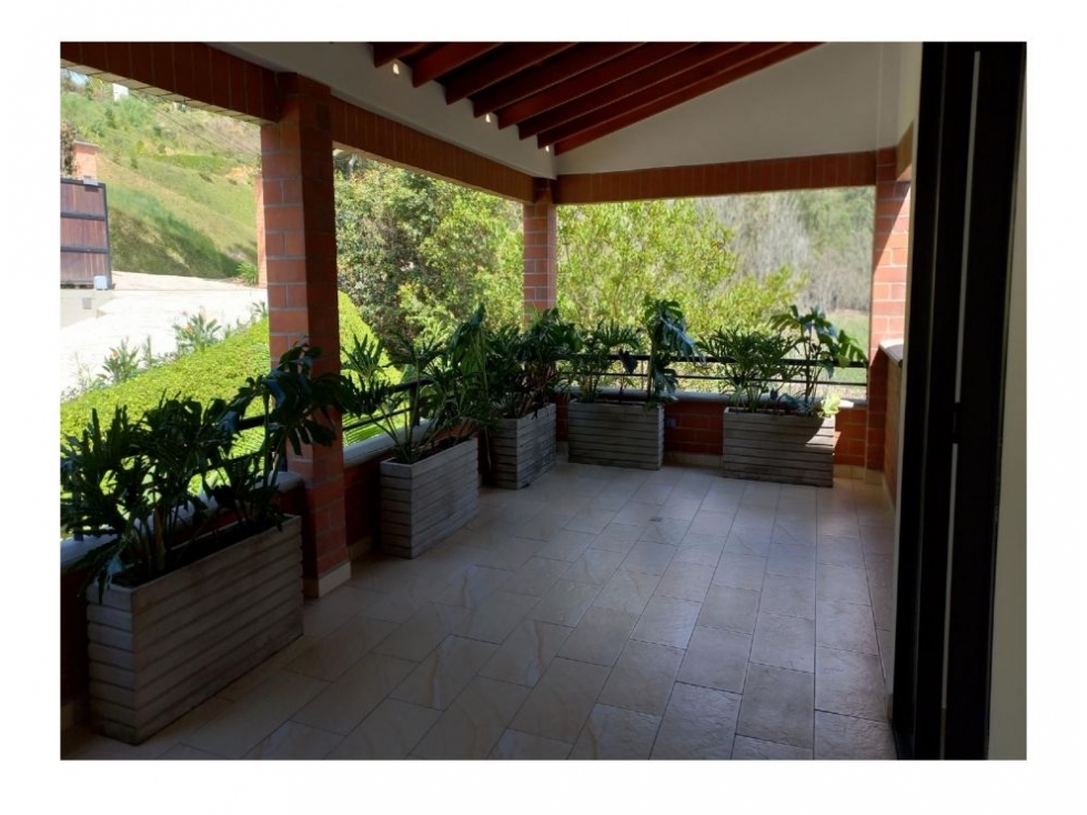 Casa de 6 alcobas en venta en El Tablazo, Rionegro, 400 m² · foto 15 de 24