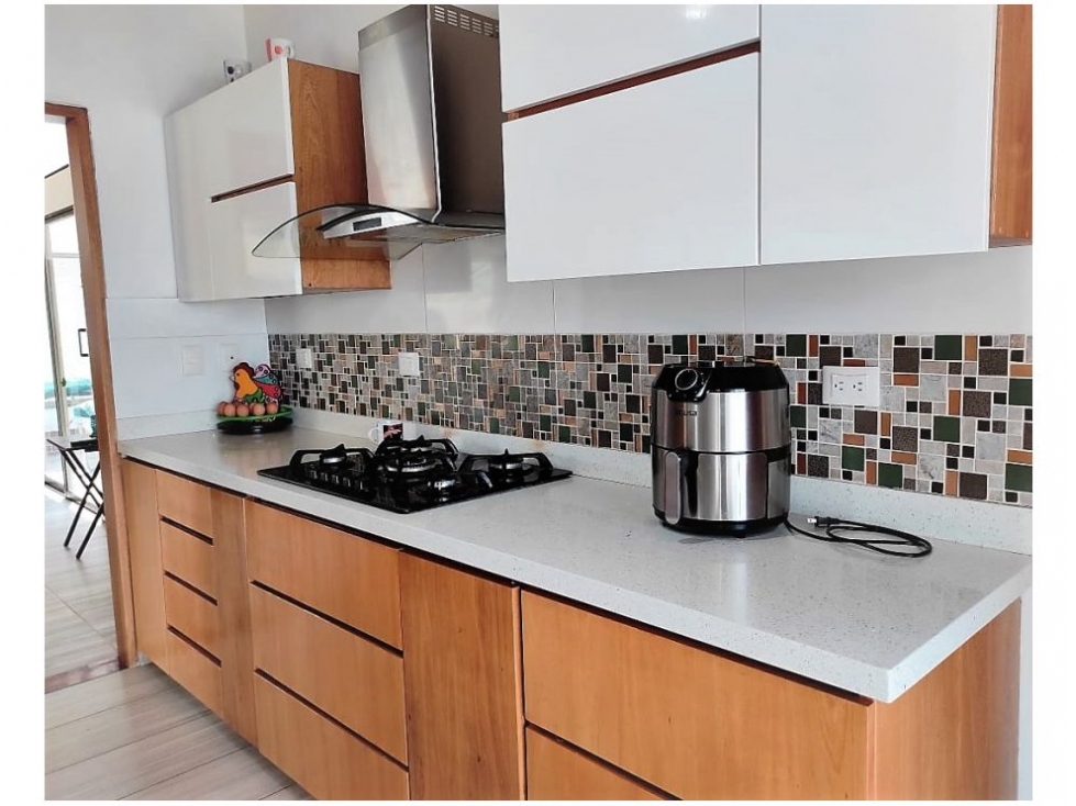 Casa de 4 alcobas en venta en Pantanillo, El Retiro, 178 m² · foto 3 de 14