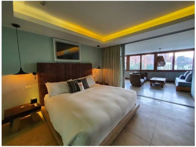 Apartamento de 1 alcoba en venta en El Poblado, Medellín, 60 m² · foto 2 de 24