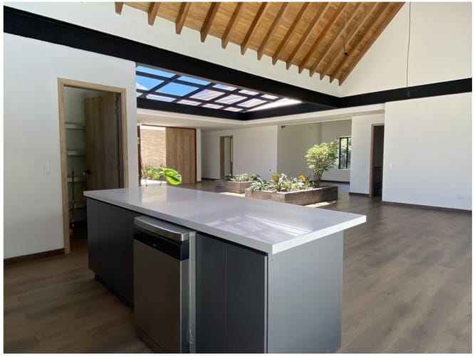 Casa de 3 alcobas en venta en Pantanillo, El Retiro, 300 m² · foto 6 de 19