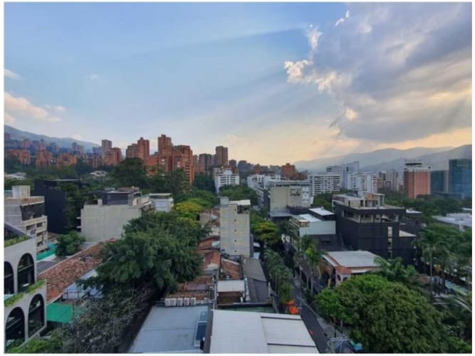 Apartamento de 1 alcoba en venta en El Poblado, Medellín, 60 m² · foto 23 de 24