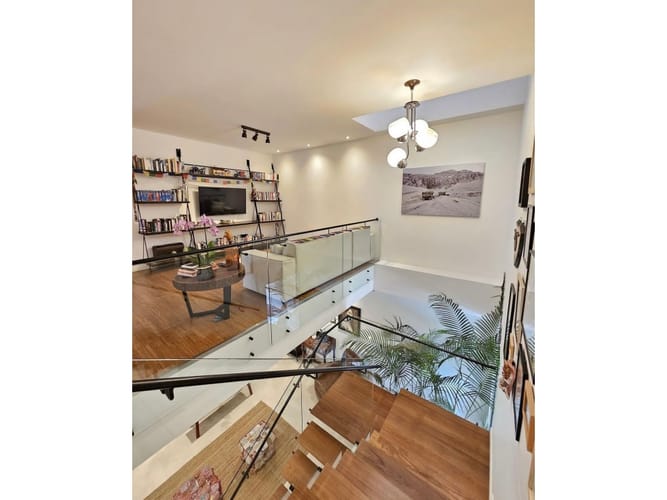 Casa de 3 alcobas en venta en Loma Del Chocho, Envigado, 305 m² · foto 2 de 7