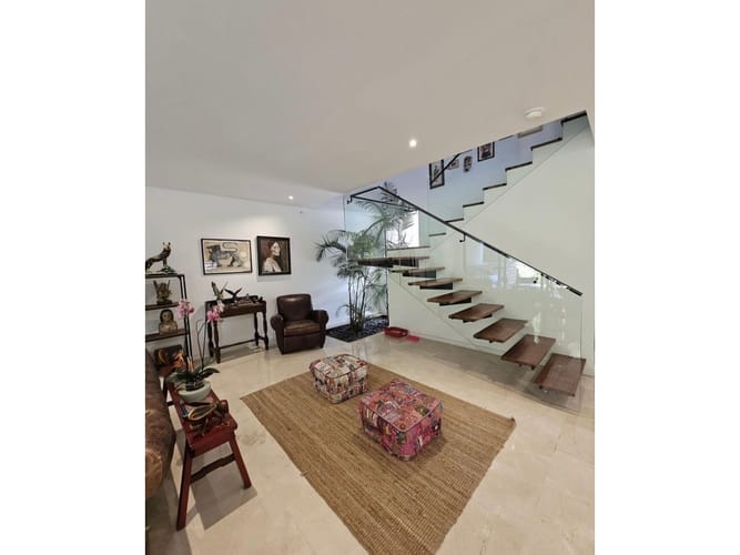 Casa de 3 alcobas en venta en Loma Del Chocho, Envigado, 305 m² · foto 6 de 7