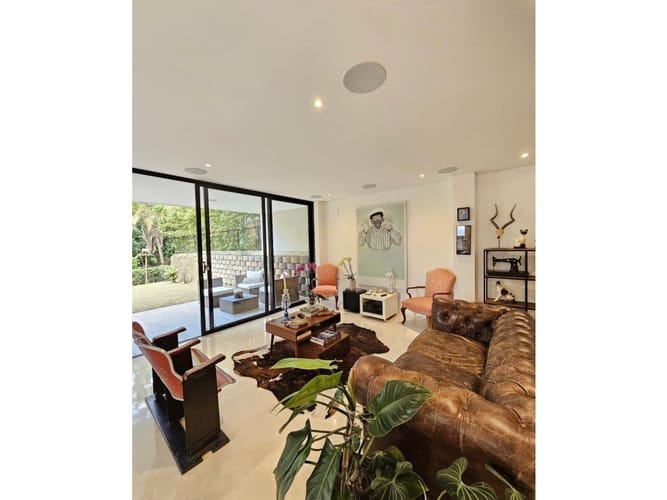Casa de 3 alcobas en venta en Loma Del Chocho, Envigado, 305 m² · foto 7 de 7