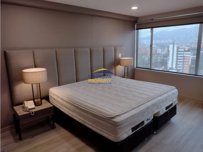 Apartamento de 2 alcobas en venta en El Poblado, Medellín, 77 m² · foto 3 de 6