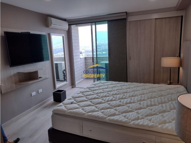 Apartamento de 2 alcobas en venta en El Poblado, Medellín, 77 m² · foto 4 de 6