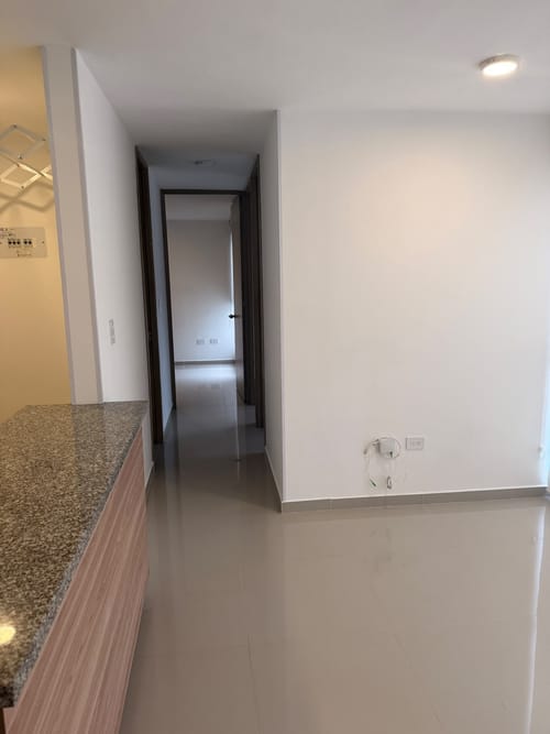 Apartamento de 3 alcobas en arriendo en Cd. Simon Bolivar Et. I, Ibagué, 55 m² · foto 5 de 21