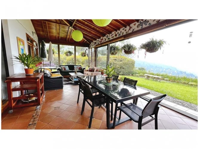 Casa de 3 alcobas en venta en La Catedral, Sabaneta, 362 m² · foto 9 de 24
