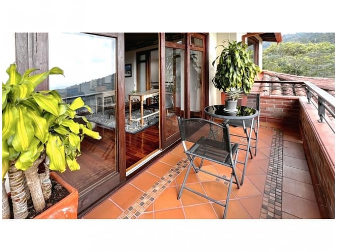Casa de 3 alcobas en venta en La Catedral, Sabaneta, 362 m² · foto 15 de 24