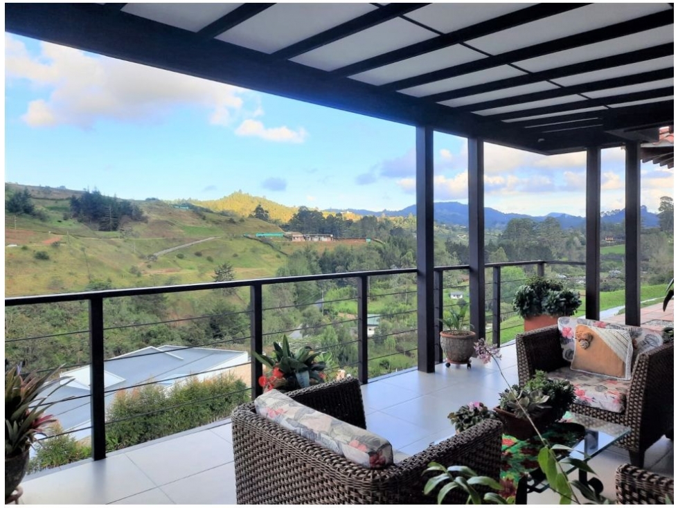 Casa de 3 alcobas en venta en Pantanillo, El Retiro, 310 m² · foto 5 de 10
