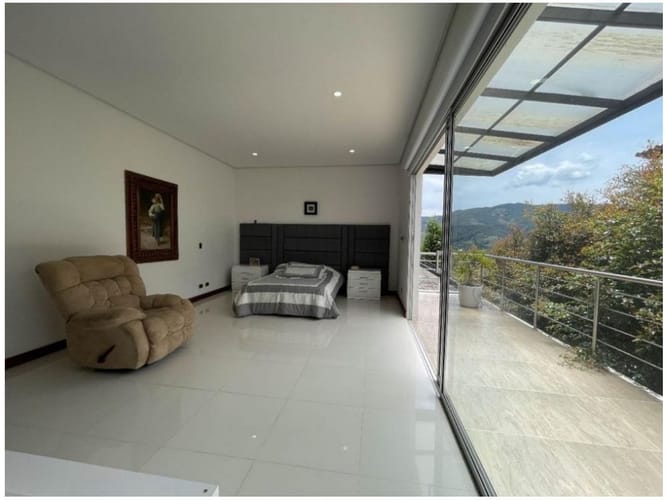 Casa de 5 alcobas en venta en El Retiro, 400 m² · foto 23 de 24