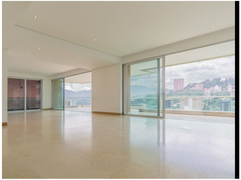 Apartamento en venta en El Poblado, Medellín · foto 3 de 17