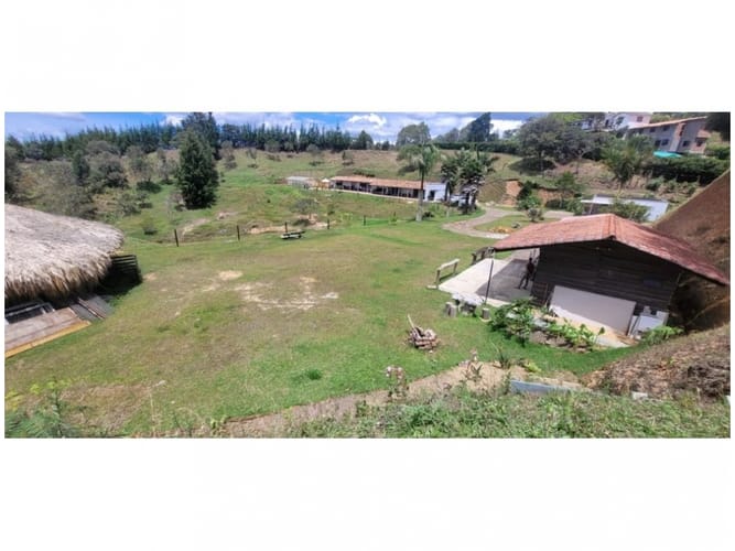 Casa de 3 alcobas en venta en El Porvenir, Rionegro, 320 m² · foto 5 de 20