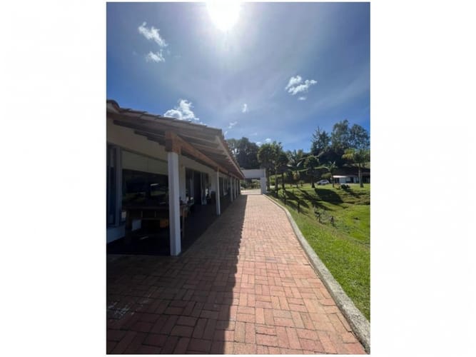 Casa de 3 alcobas en venta en El Porvenir, Rionegro, 320 m² · foto 6 de 20