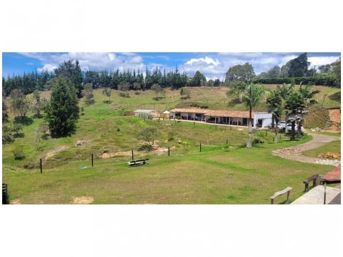 Casa de 3 alcobas en venta en El Porvenir, Rionegro, 320 m² · foto 8 de 20