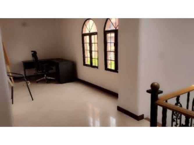 Apartamento de 4 alcobas en venta en Laureles, Medellín, 200 m² · foto 8 de 15