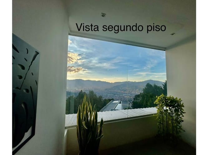 Casa de 4 alcobas en venta en Loma Del Chocho, Envigado, 460 m² · foto 4 de 24