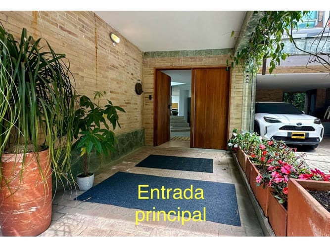 Casa de 4 alcobas en venta en Loma Del Chocho, Envigado, 460 m² · foto 18 de 24