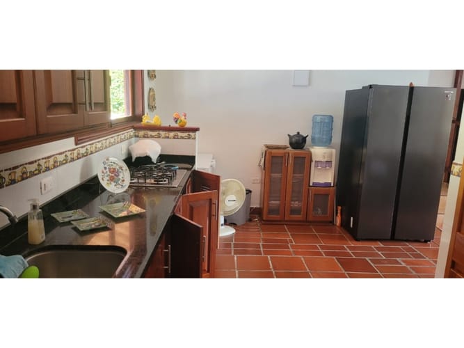 Casa de 4 alcobas en venta en Patio Bonito, Medellín, 290 m² · foto 10 de 12
