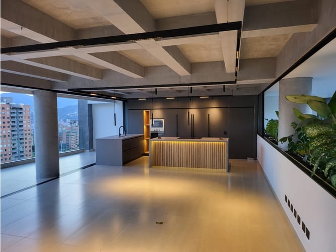 Apartamento en venta en El Poblado, Medellín · foto 8 de 13