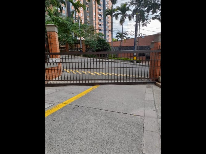 Casa de 3 alcobas en venta en Castropol, Medellín, 185 m² · foto 23 de 24