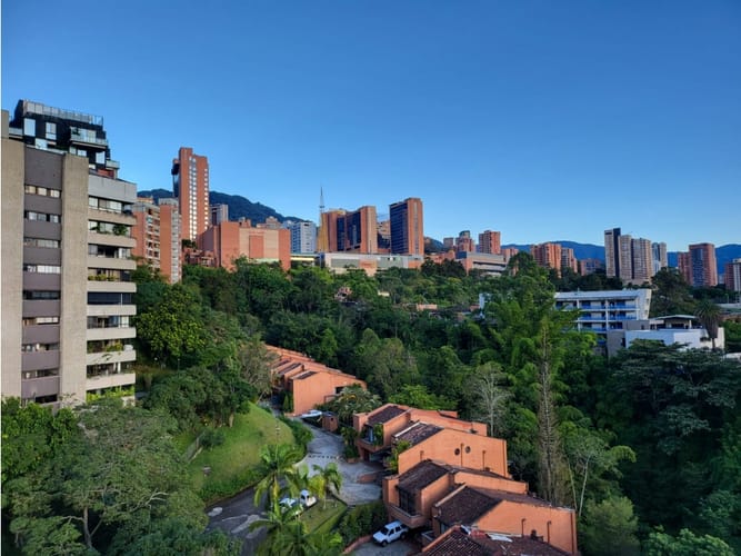 Apartamento en venta en El Poblado, Medellín · foto 12 de 13