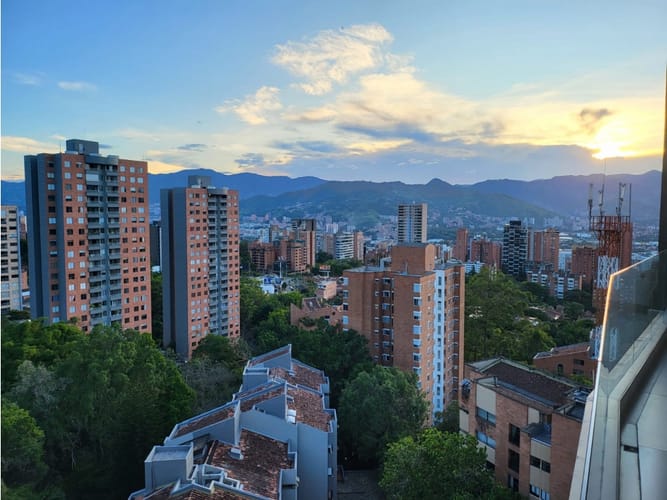 Apartamento en venta en El Poblado, Medellín · foto 13 de 13