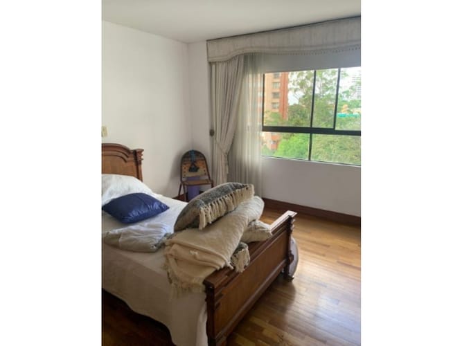 Apartamento de 3 alcobas en venta en El Diamante No. 2, Medellín, 185 m² · foto 7 de 11