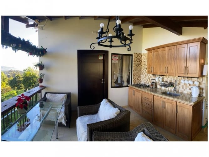 Casa de 8 alcobas en venta en San Jose, Rionegro, 350 m² · foto 5 de 19