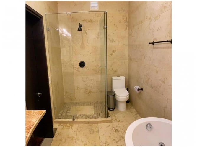 Casa de 8 alcobas en venta en San Jose, Rionegro, 350 m² · foto 10 de 19