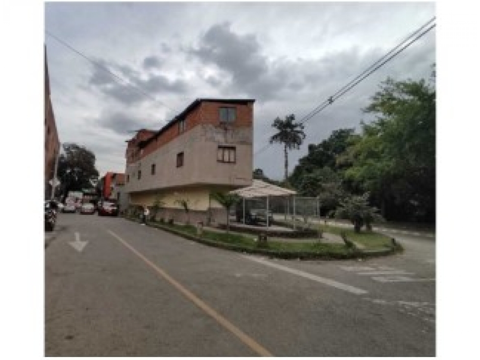 Bodega en venta en Belén, Medellín, 950 m² · foto 2 de 4