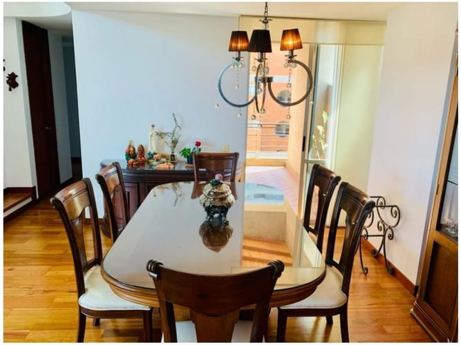 Apartamento de 5 alcobas en venta en Loma Benedictinos, Medellín, 238 m² · foto 12 de 24