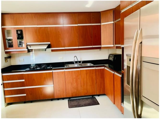 Apartamento de 5 alcobas en venta en Loma Benedictinos, Medellín, 238 m² · foto 14 de 24