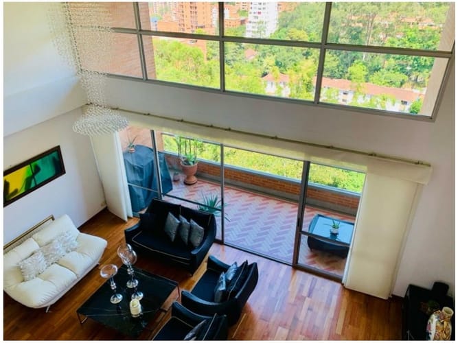 Apartamento de 5 alcobas en venta en Loma Benedictinos, Medellín, 238 m² · foto 15 de 24