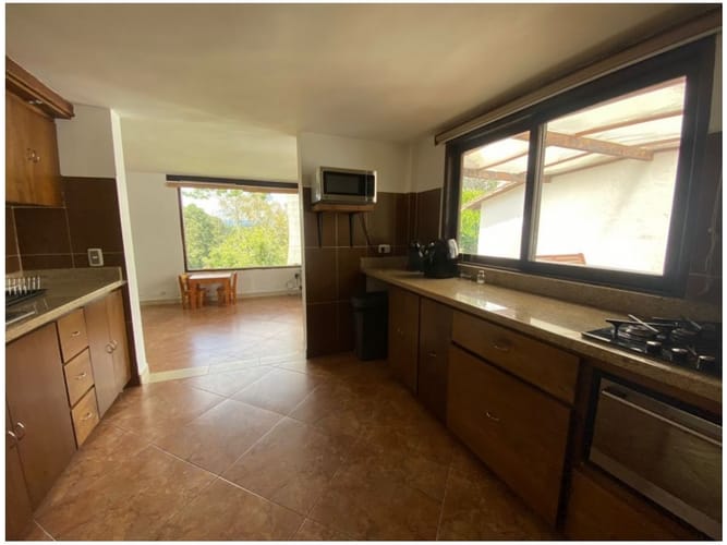Casa de 5 alcobas en venta en San Antonio De Pereira, El Carmen de Viboral, 330 m² · foto 8 de 20
