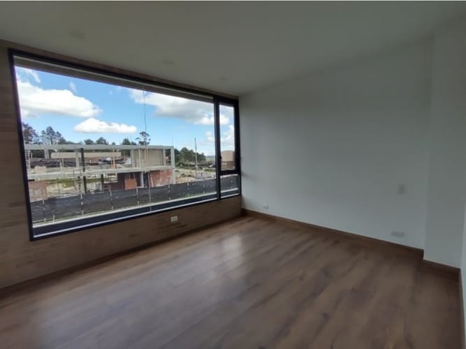 Casa de 3 alcobas en venta en Vía Las Palmas, Envigado, 433 m² · foto 12 de 17