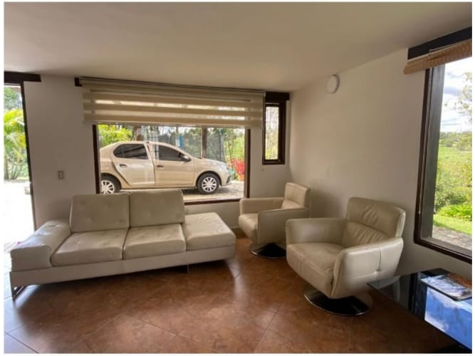 Casa de 5 alcobas en venta en San Antonio De Pereira, El Carmen de Viboral, 330 m² · foto 14 de 20