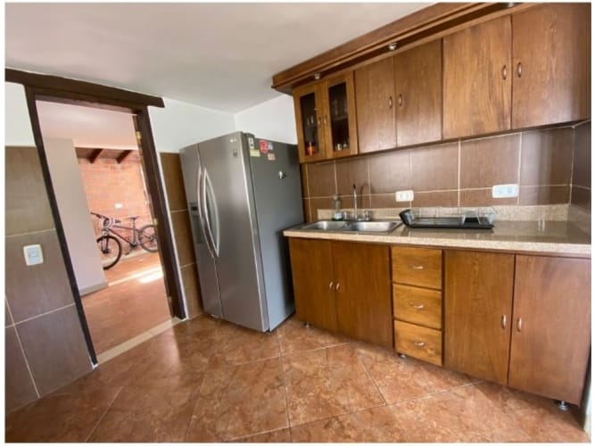 Casa de 5 alcobas en venta en San Antonio De Pereira, El Carmen de Viboral, 330 m² · foto 15 de 20