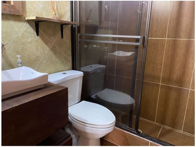 Casa de 5 alcobas en venta en San Antonio De Pereira, El Carmen de Viboral, 330 m² · foto 17 de 20
