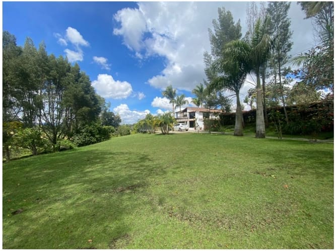 Casa de 5 alcobas en venta en San Antonio De Pereira, El Carmen de Viboral, 330 m² · foto 18 de 20