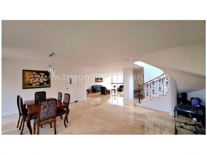 Apartamento de 4 alcobas en venta en Los Balsos, Medellín, 405 m² · foto 6 de 15