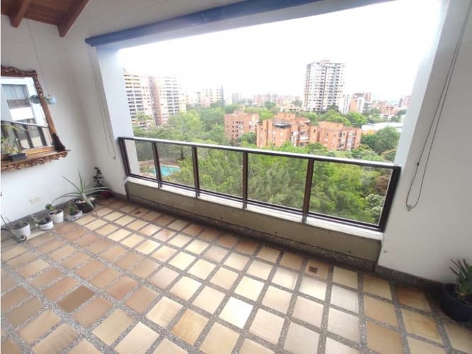 Apartamento de 4 alcobas en venta en Urbanizacion Villa Linda, Medellín, 166 m² · foto 3 de 15