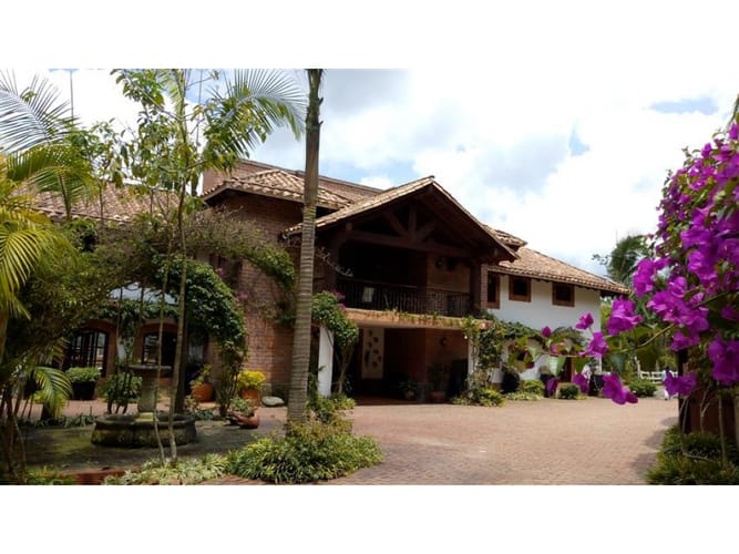 Casa de 4 alcobas en venta en Llano Grande, El Retiro, 1000 m² · foto 3 de 24