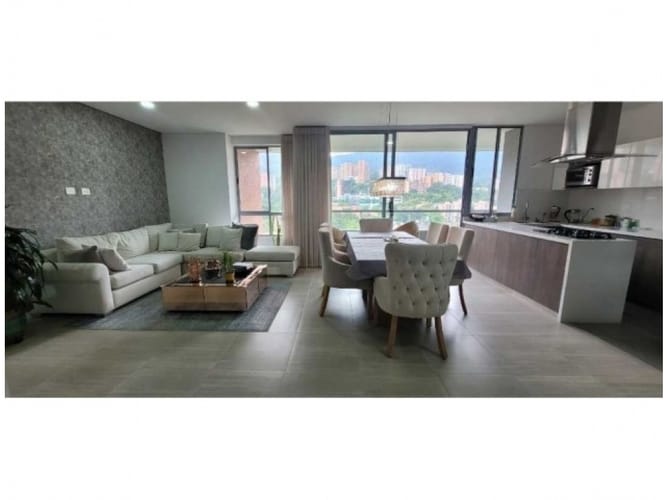 Apartamento de 3 alcobas en venta en Uribe Angel, Envigado, 275 m² · foto 5 de 17