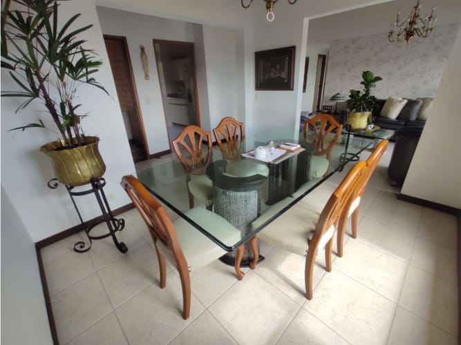 Apartamento de 4 alcobas en venta en Urbanizacion Villa Linda, Medellín, 166 m² · foto 5 de 15